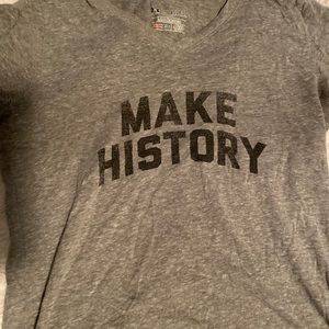 grey under armpit t-shirt